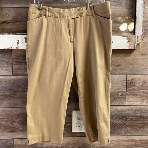 George London Fit Ladies Tan Khaki Color Dressy Capri Pants, Size 10 - Picture 2 of 5